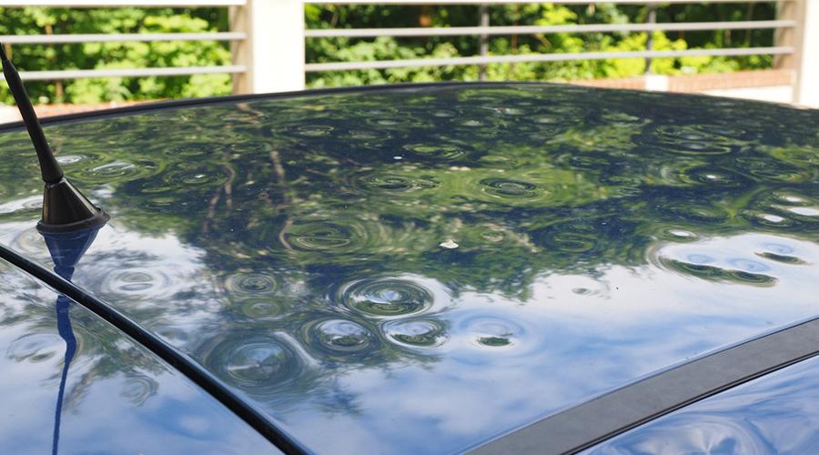 Come proteggere l’auto dalla grandine: cosa fare prima dei danni