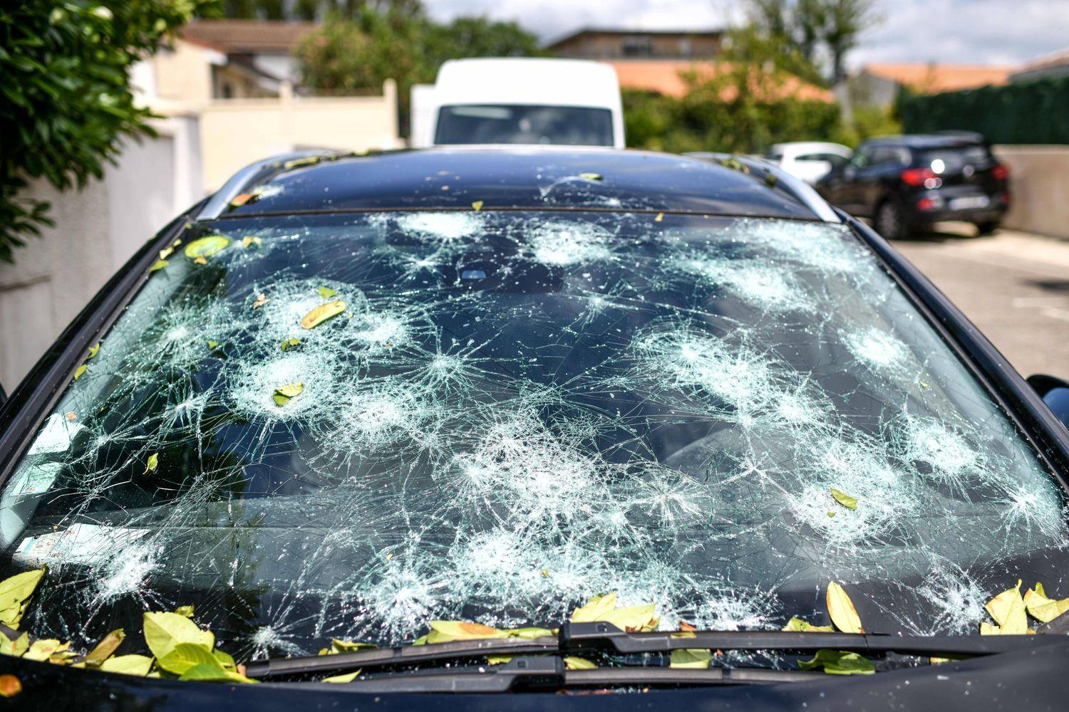 Danni auto da grandine: cosa succede e come ridurre il rischio